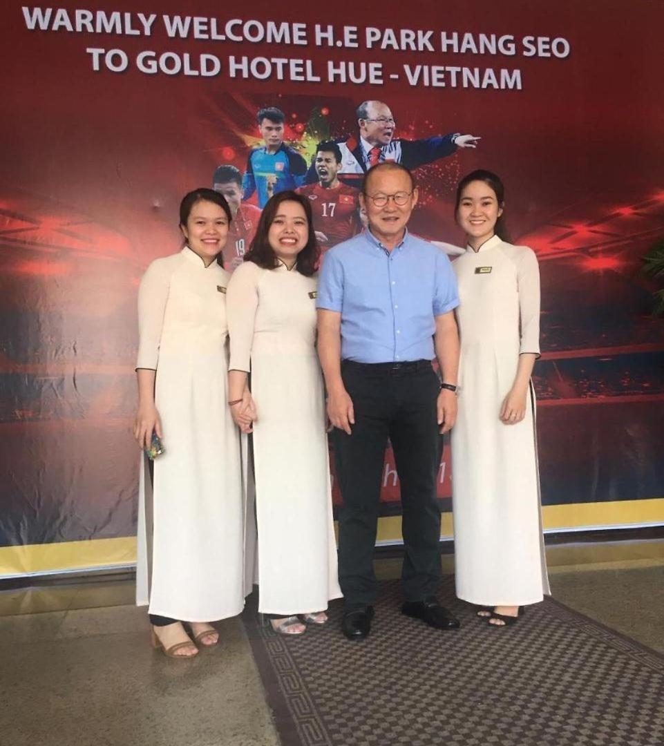 Gold Hotel Hué Eksteriør billede